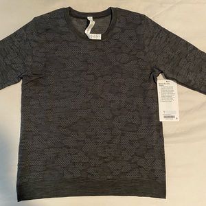 Lululemon Breeze By relaxed fit long sleeve